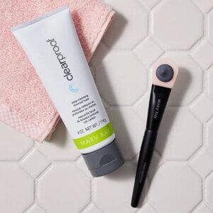 Mary Kay Clear Proof Deep Cleansing Charcoal Mask with Silicone Applicator Brush